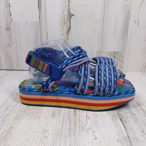 Farm Rio Blue Macaw Multicolor Floral Platform Sandals with Rainbow Sole #751 - Picture 6 of 13